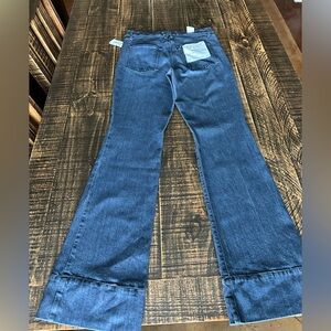 NWT!! Good American Slim Boot Cut Jeans size 10/30!!!